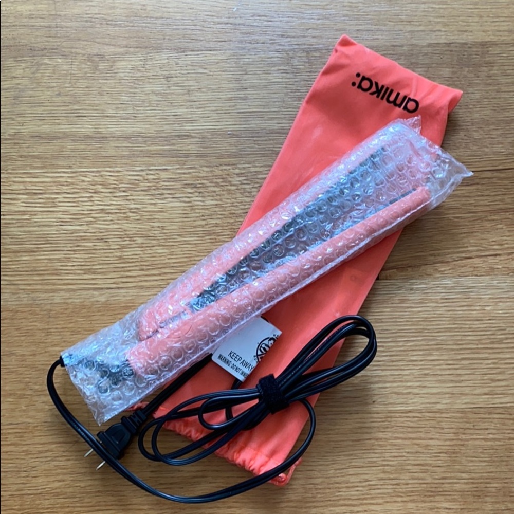 BRAND NEW Amika Hair Straightener in Coral